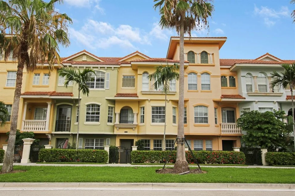 Unit for sale at 2528 Gardens Parkway, Palm Beach Gardens, FL 33410