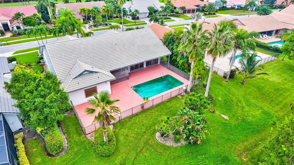 Unit for sale at 10627 Boca Woods Lane, Boca Raton, FL 33428