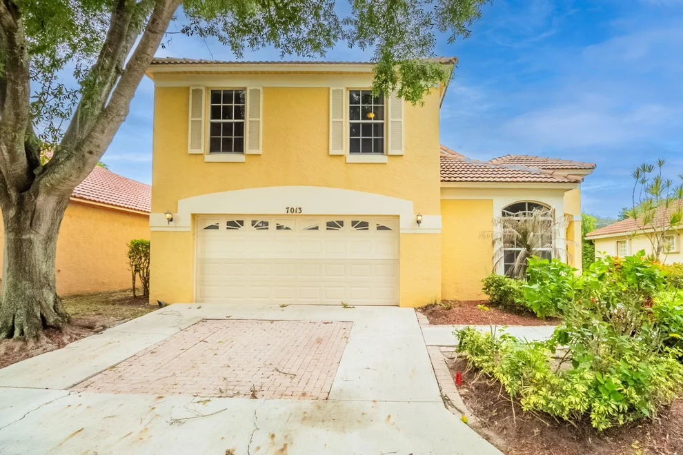 Unit for sale at 7013 Galleon Cove, Riviera Beach, FL 33418