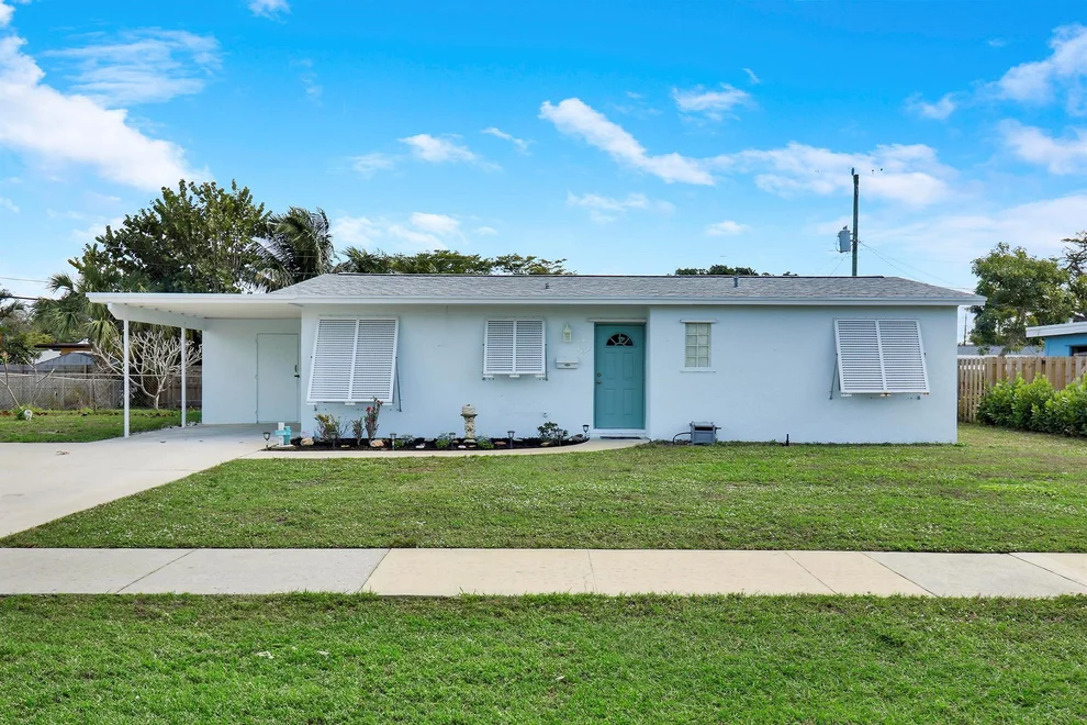 Unit for sale at 713 Gumtree Road, North Palm Beach, FL 33408