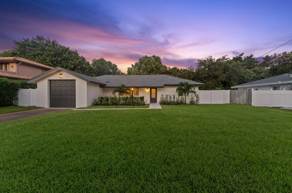 Unit for sale at 632 E Conference Drive, Boca Raton, FL 33486