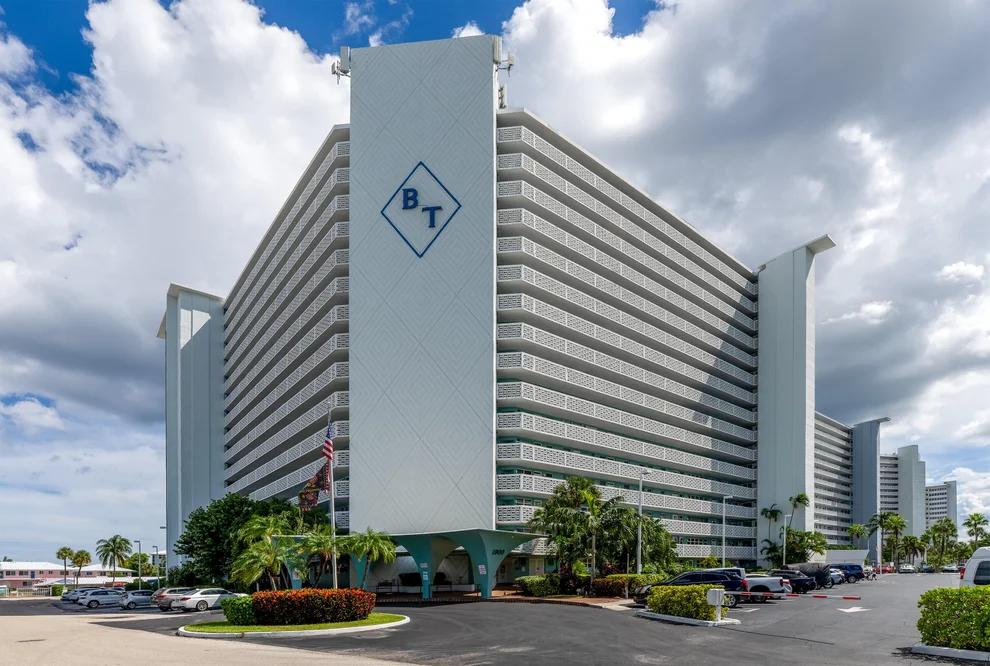 Unit for sale at 1900 S Ocean Drive, Fort Lauderdale, FL 33316