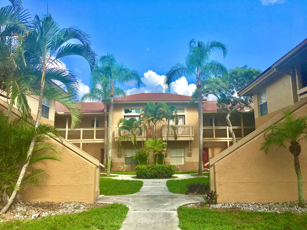 Unit for sale at 4871 Via Palm Lakes, West Palm Beach, FL 33417