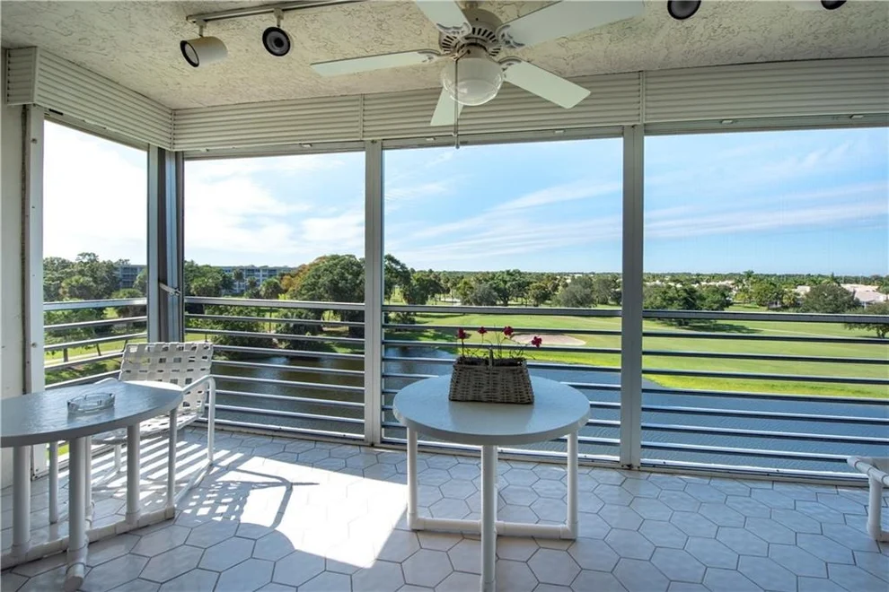Unit for sale at 3507 Oaks Way, Pompano Beach, FL 33069