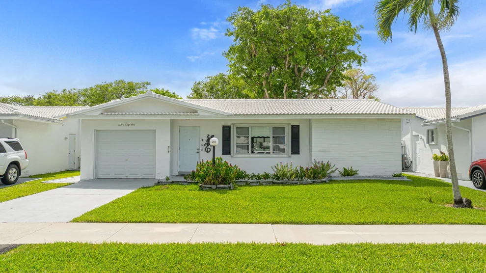 Unit for sale at 1261 NW 90th Drive, Plantation, FL 33322