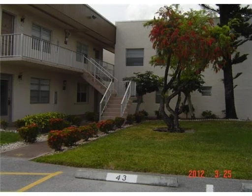 Unit for sale at 192 Flanders D, Delray Beach, FL 33484