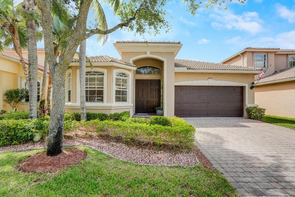 Unit for sale at 7133 Via Leonardo, Lake Worth, FL 33467