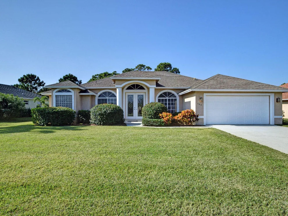 Unit for sale at 395 22nd Avenue SW, Vero Beach, FL 32962