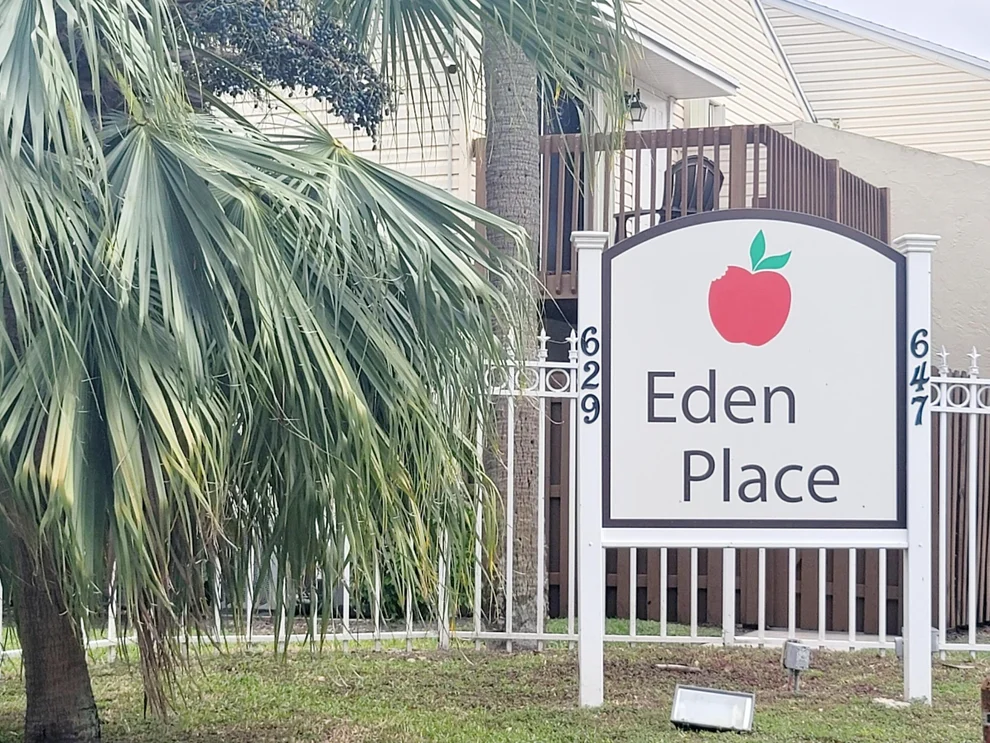 Unit for sale at 631 Executive Center Drive, West Palm Beach, FL 33401