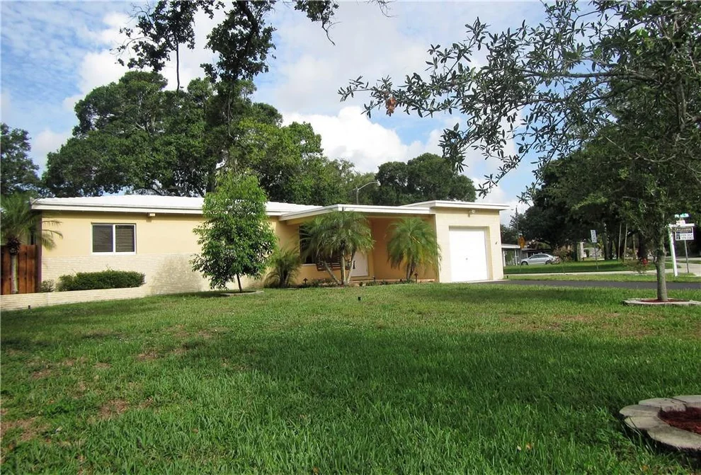Unit for sale at 1601 Riverland Road, Fort Lauderdale, FL 33312