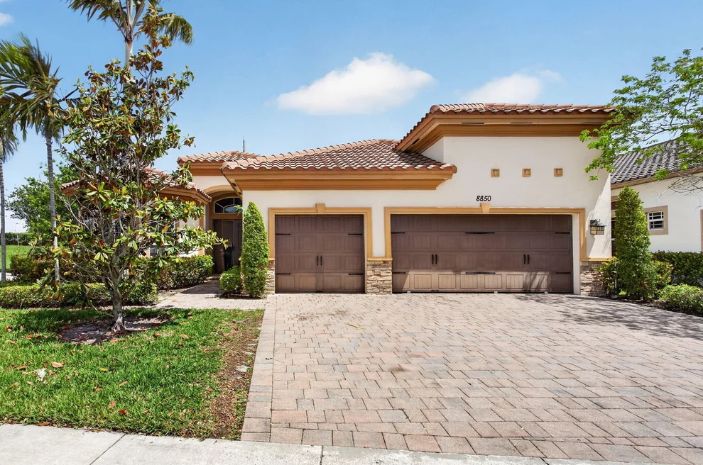 Unit for sale at 8850 Miralago Way, Parkland, FL 33076