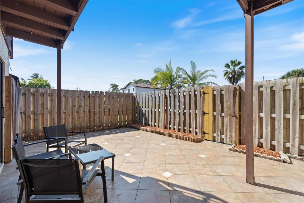 Unit for sale at 2966 Kirk Road, Lake Worth, FL 33461