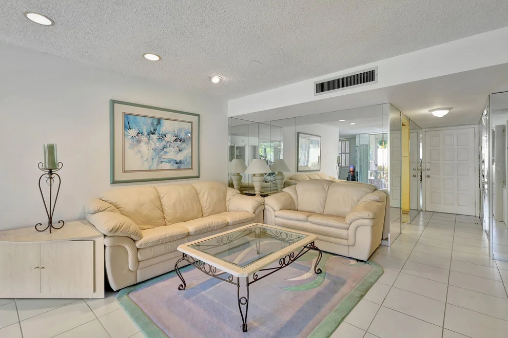 Unit for sale at 4230 D Este Court, Lake Worth, FL 33467