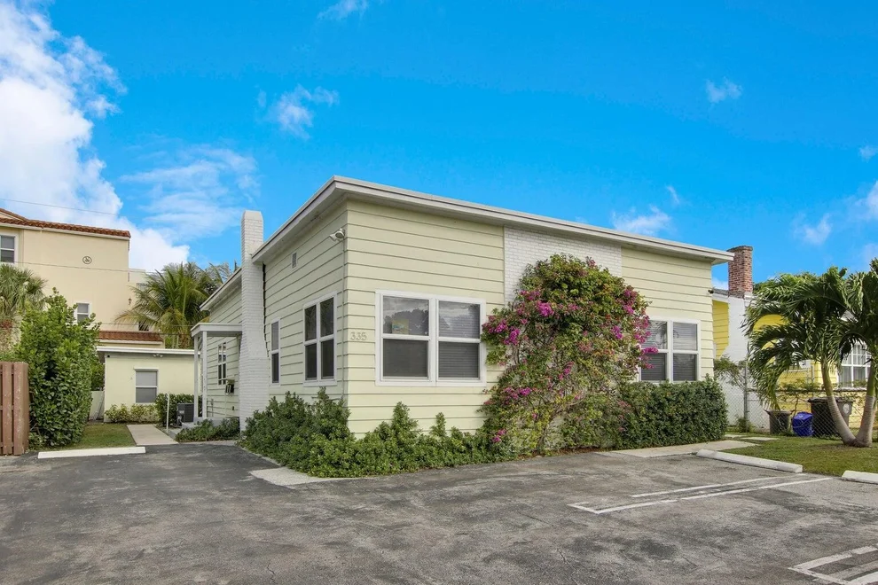 Unit for sale at 335 Kenilworth Boulevard, West Palm Beach, FL 33405