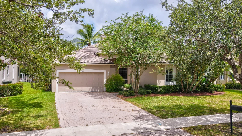 Unit for sale at 7124 NW 47 Lane, Coconut Creek, FL 33073