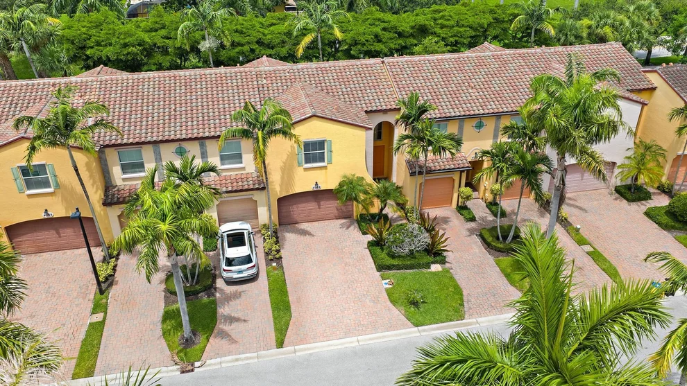 Unit for sale at 4509 Mediterranean Circle, Palm Beach Gardens, FL 33418