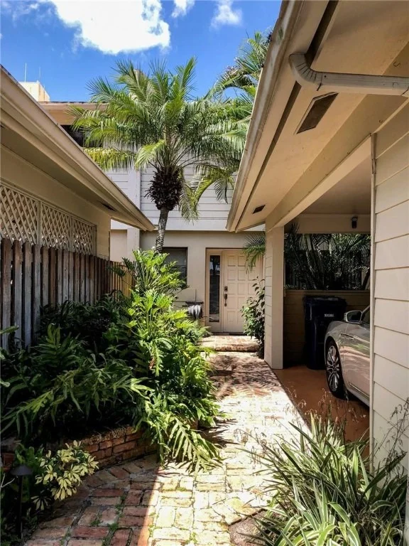 Unit for sale at 505 NE 19th Street, Wilton Manors, FL 33305