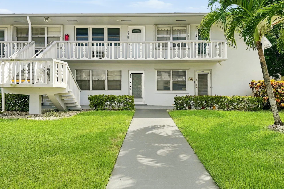 Unit for sale at 339 Northampton Q, West Palm Beach, FL 33417