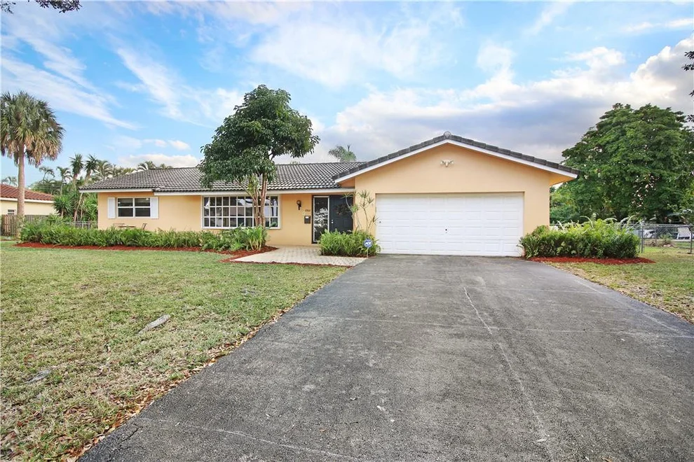 Unit for sale at 8302 NW 37th Street, Coral Springs, FL 33065