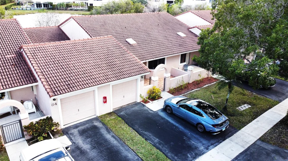 Unit for sale at 16600 Greens Edge Circle, Weston, FL 33326