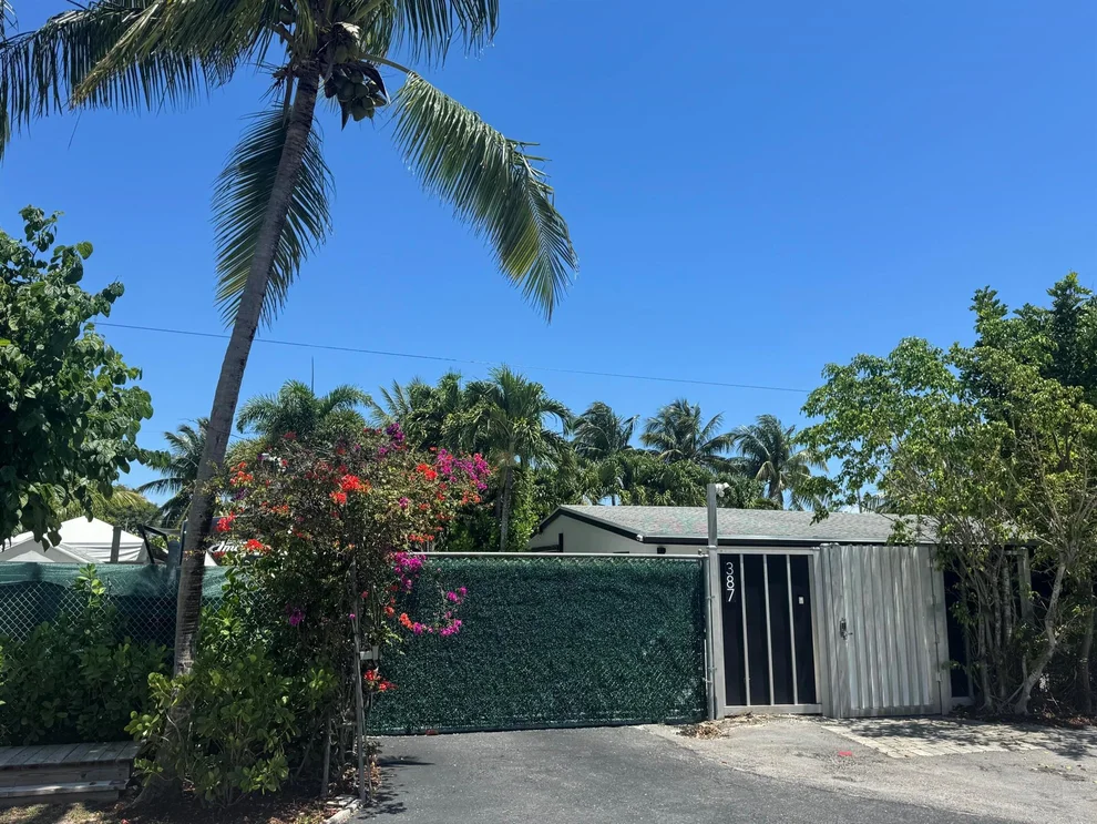Unit for sale at 387 Enfield Street, Boca Raton, FL 33487