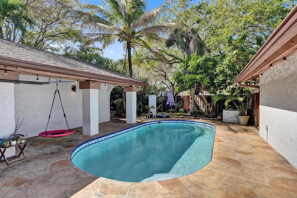 Unit for sale at 43 Birch Drive, Cooper City, FL 33026