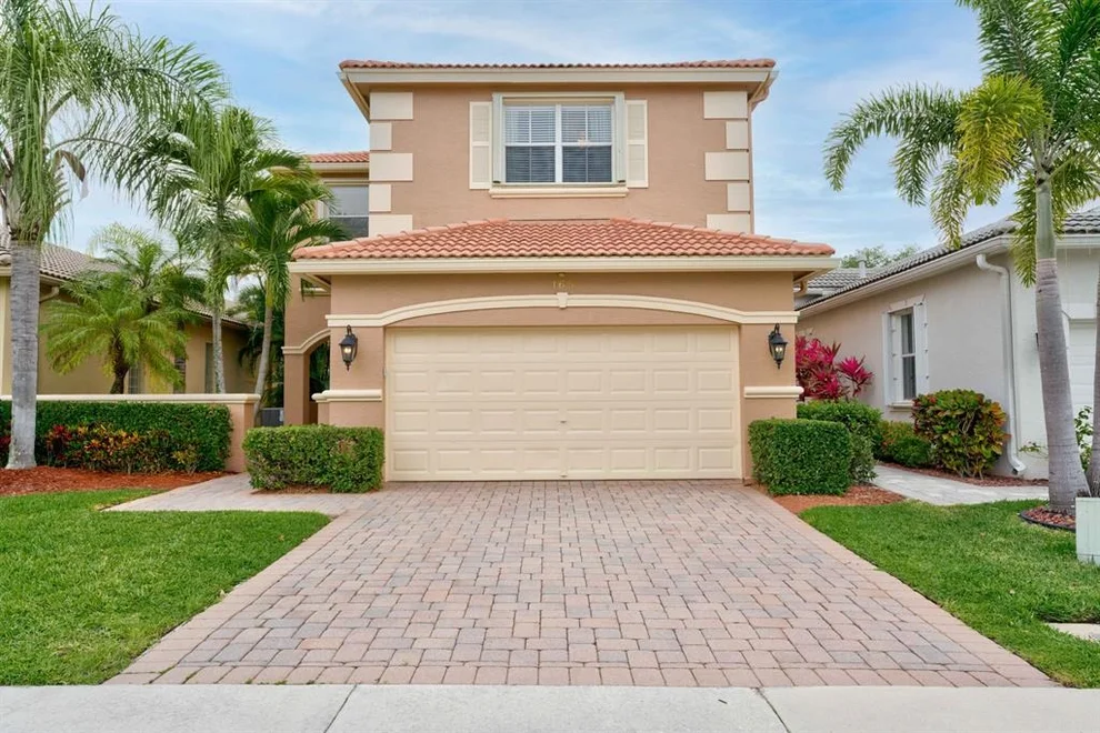 Unit for sale at 165 Isle Verde Way, Palm Beach Gardens, FL 33418