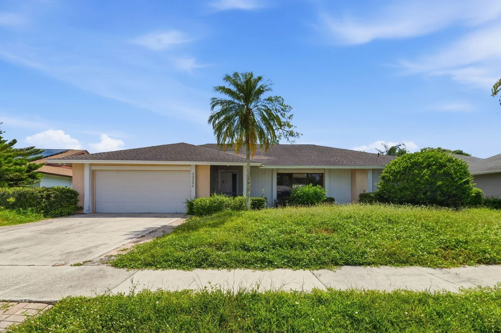 Unit for sale at 13581 Columbine Avenue, Wellington, FL 33414