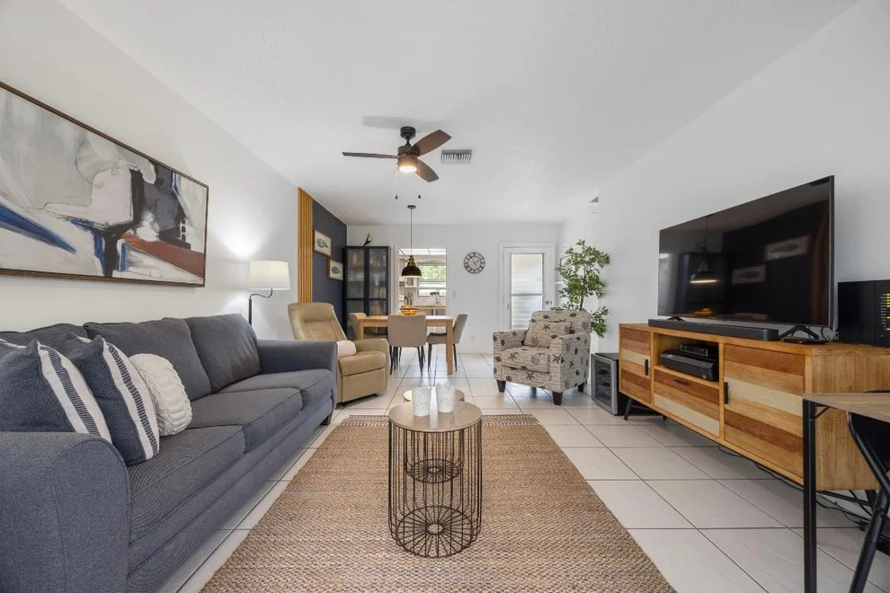 Unit for sale at 2545 Dudley Drive W, West Palm Beach, FL 33415
