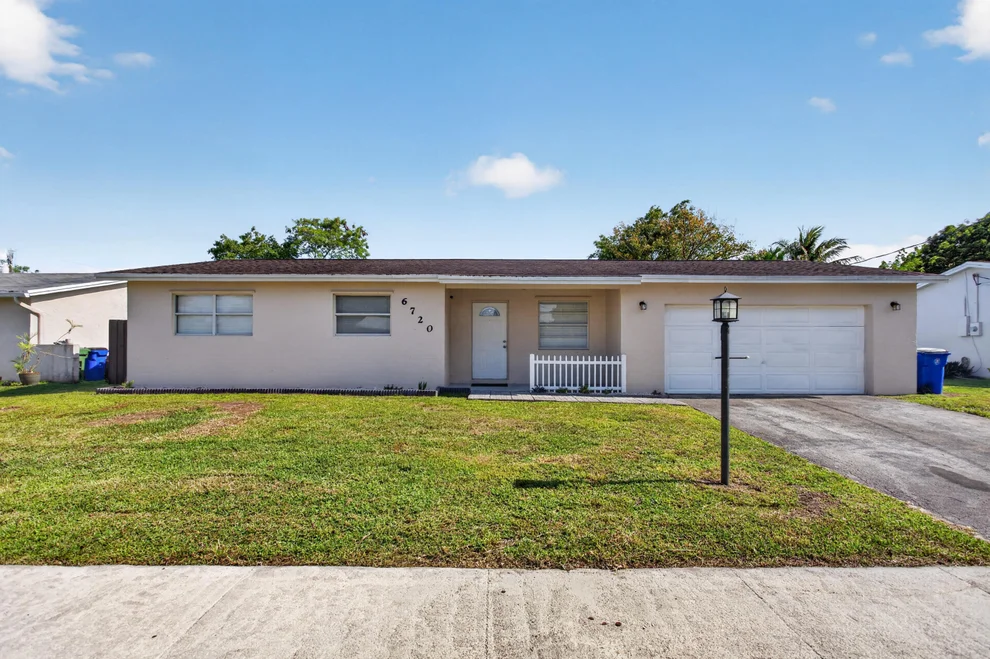 Unit for sale at 6720 NW 26th Street, Margate, FL 33063