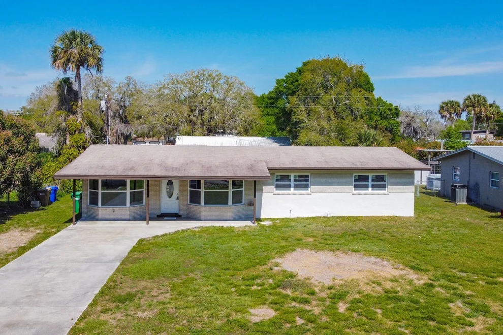 Unit for sale at 817 SE 9th Court, Okeechobee, FL 34974