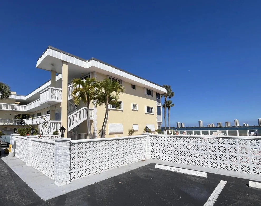 Unit for sale at 100 Doolen Court, North Palm Beach, FL 33408