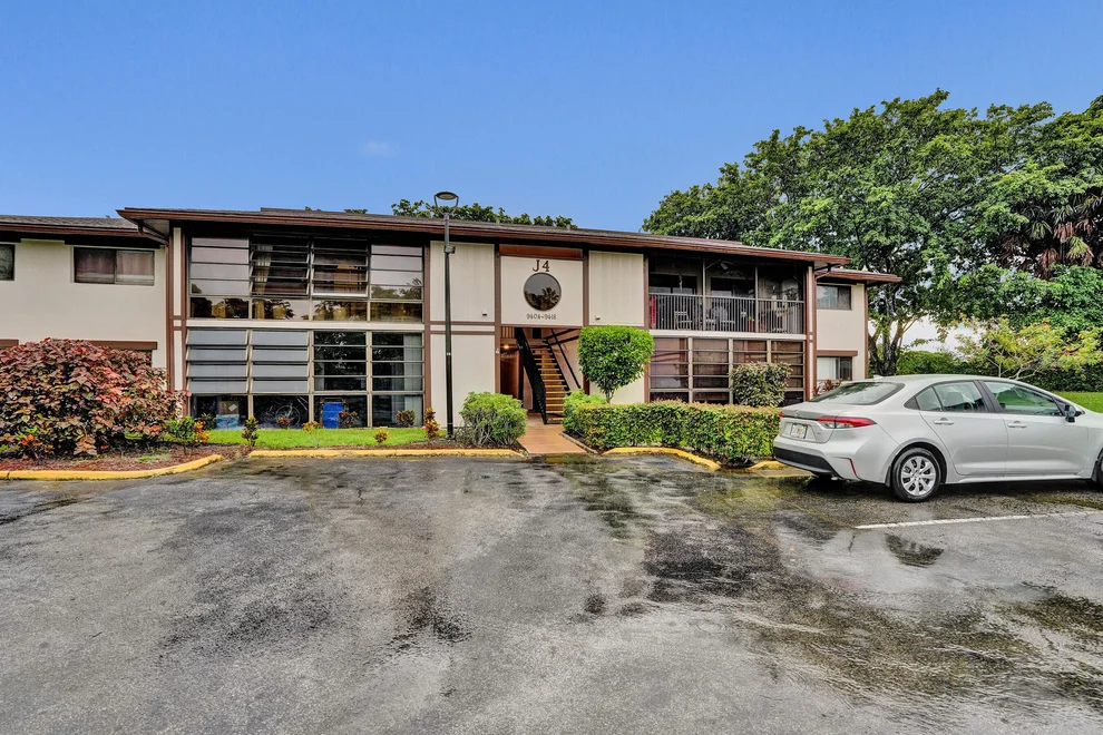 Unit for sale at 9414 S BELFORT Circle, Tamarac, FL 33321