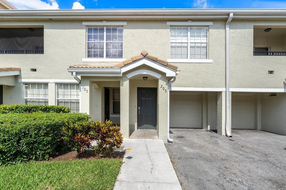 Unit for sale at 102 SW Peacock Boulevard, Port St Lucie, FL 34986