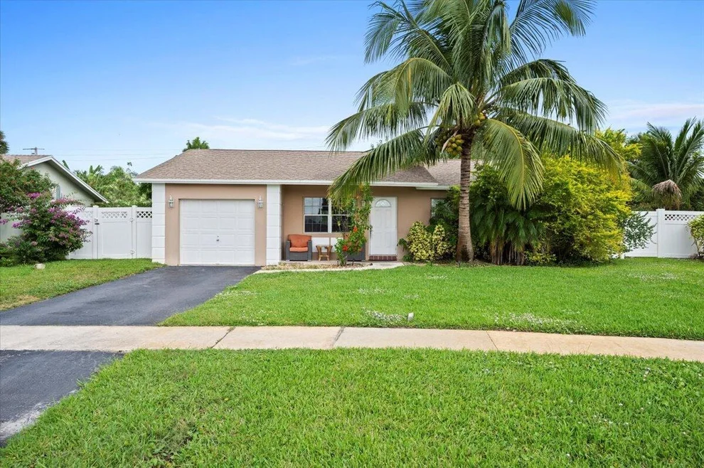 Unit for sale at 19309 Carolina Circle, Boca Raton, FL 33434