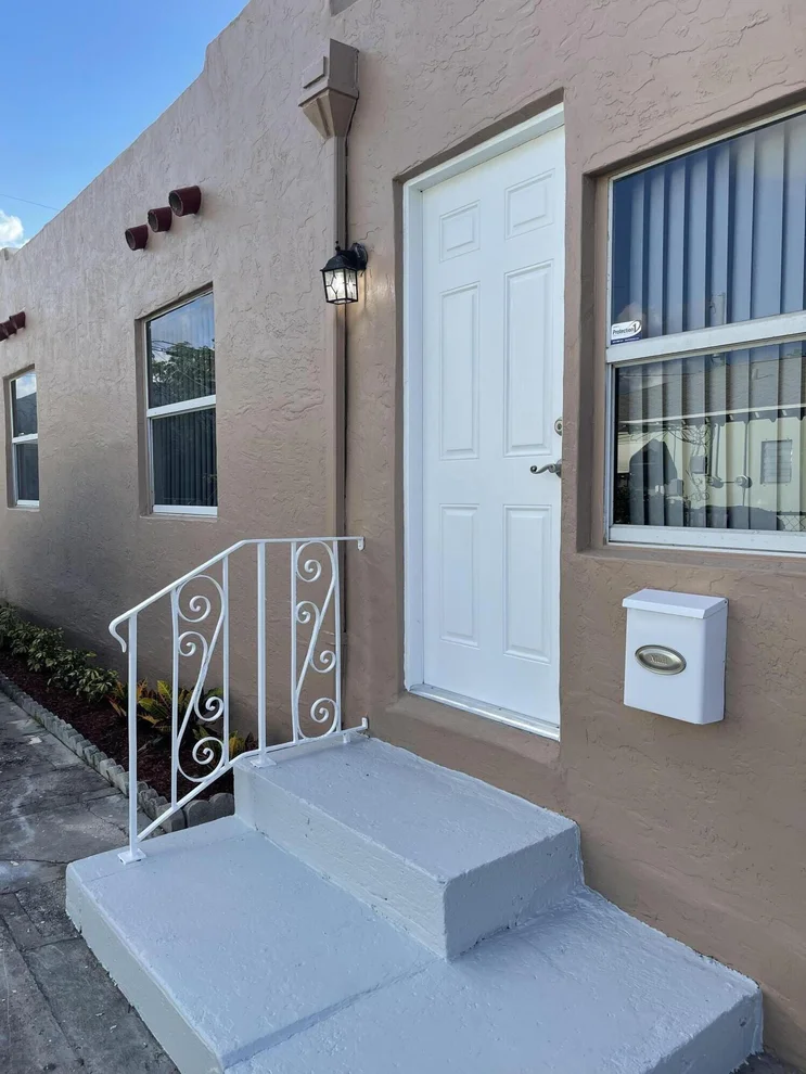 Unit for sale at 422 Oxford Street, West Palm Beach, FL 33405