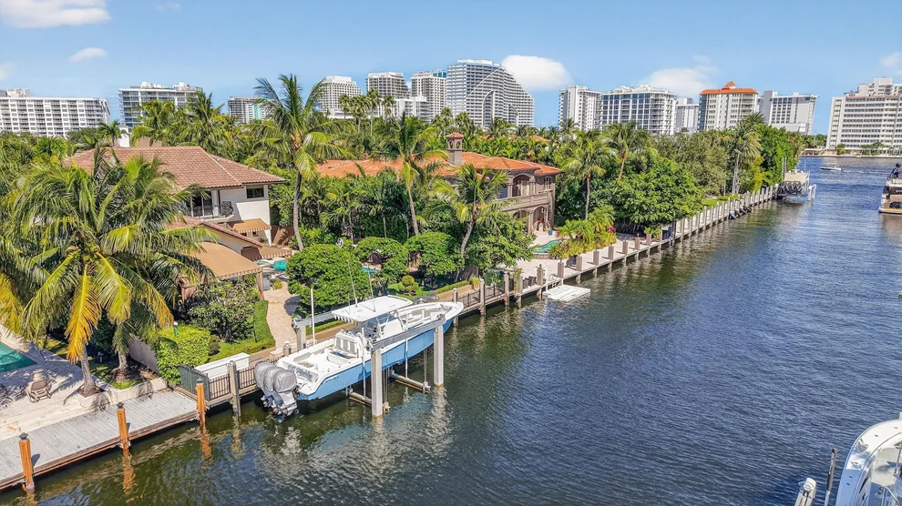 Unit for sale at 2630 Barcelona Drive, Fort Lauderdale, FL 33301
