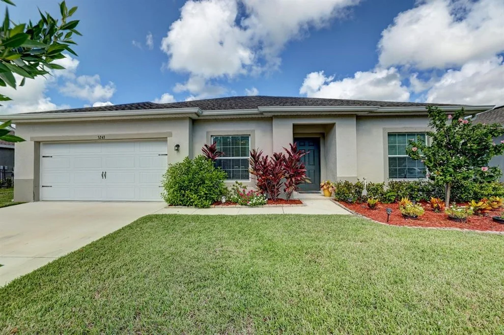 Unit for sale at 5243 Oakland Lake Circle, Fort Pierce, FL 34951