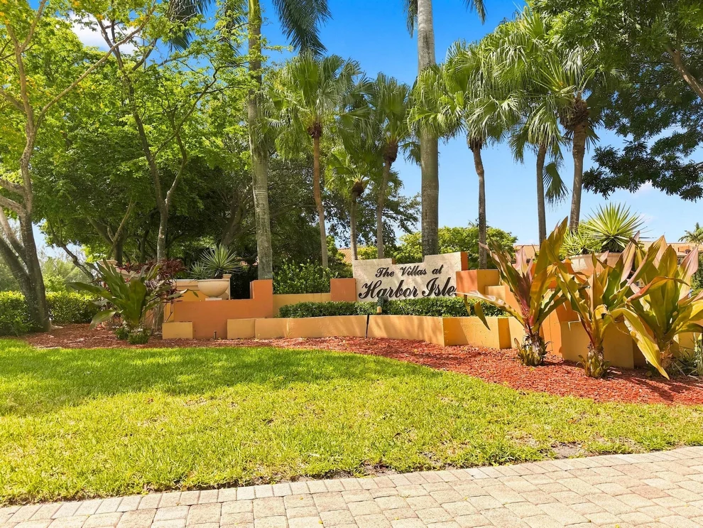 Unit for sale at 2107 Anchor Court, Fort Lauderdale, FL 33312