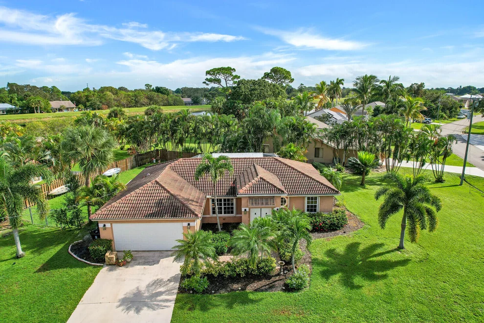 Unit for sale at 2621 SW Saint Marys Court, Port St Lucie, FL 34953