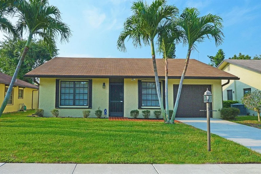 Unit for sale at 2760 Azalea Court, Delray Beach, FL 33445
