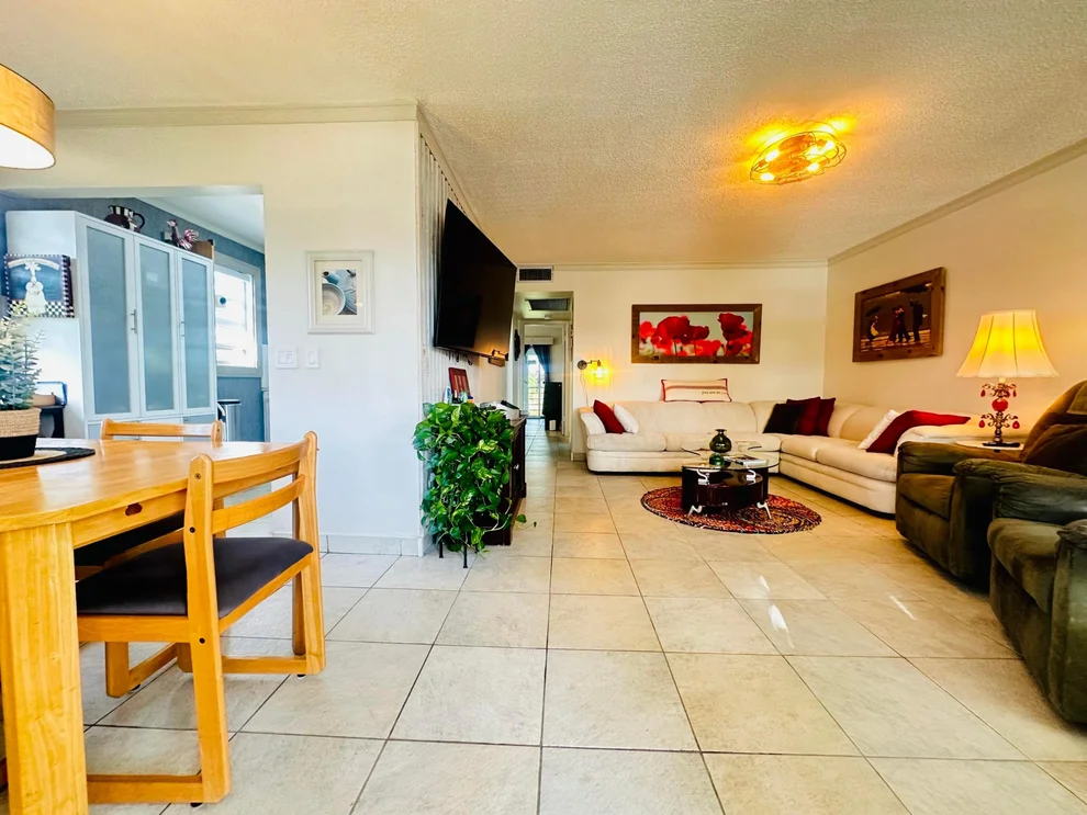 Unit for sale at 200 Ventnor L, Deerfield Beach, FL 33442
