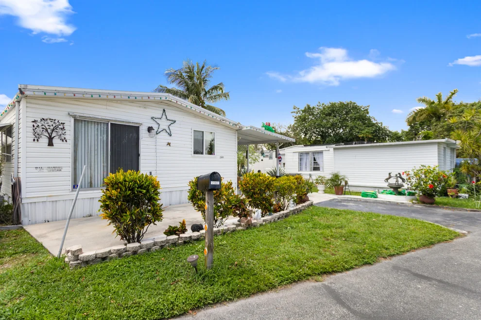 Unit for sale at 2961 SW 52nd Terrace, Davie, FL 33314