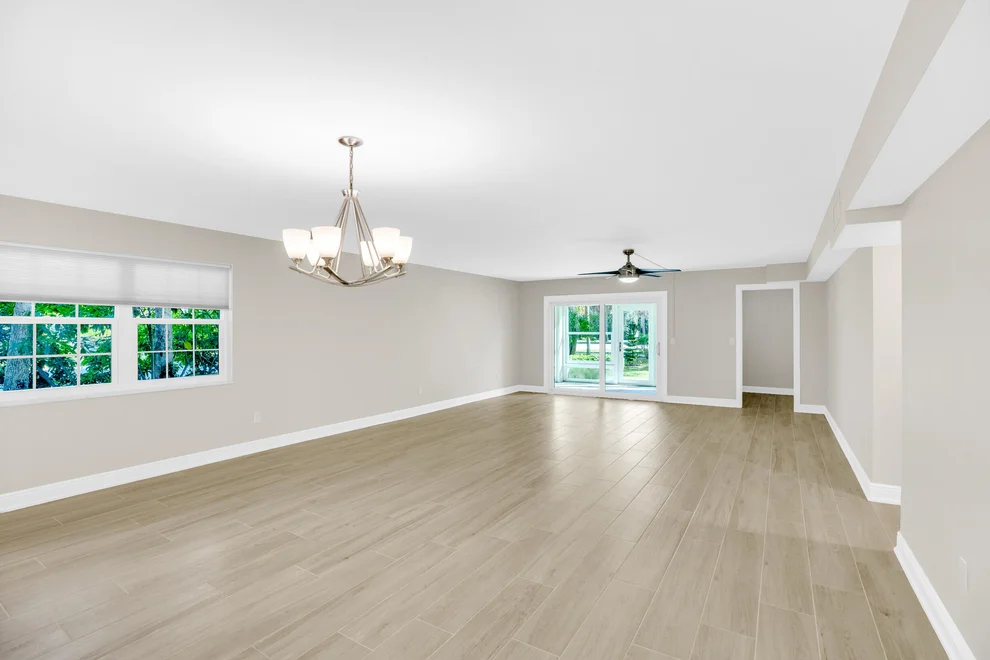 Unit for sale at 2333 Indian River Boulevard, Vero Beach, FL 32960
