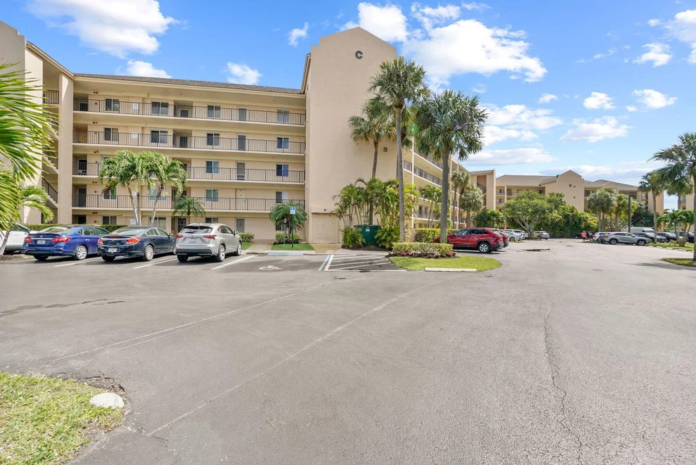 Unit for sale at 275 Palm Avenue, Jupiter, FL 33477