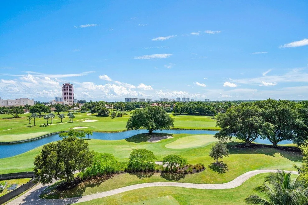 Unit for sale at 500 SE Mizner Boulevard, Boca Raton, FL 33432