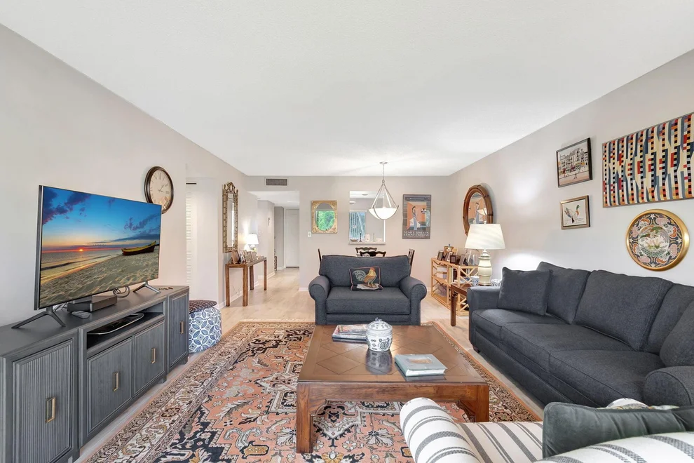 Unit for sale at 7006 Huntington Lane, Delray Beach, FL 33446
