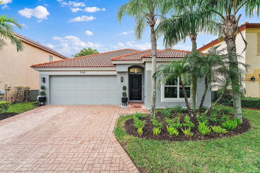 Unit for sale at 5160 Elpine Way, Riviera Beach, FL 33418