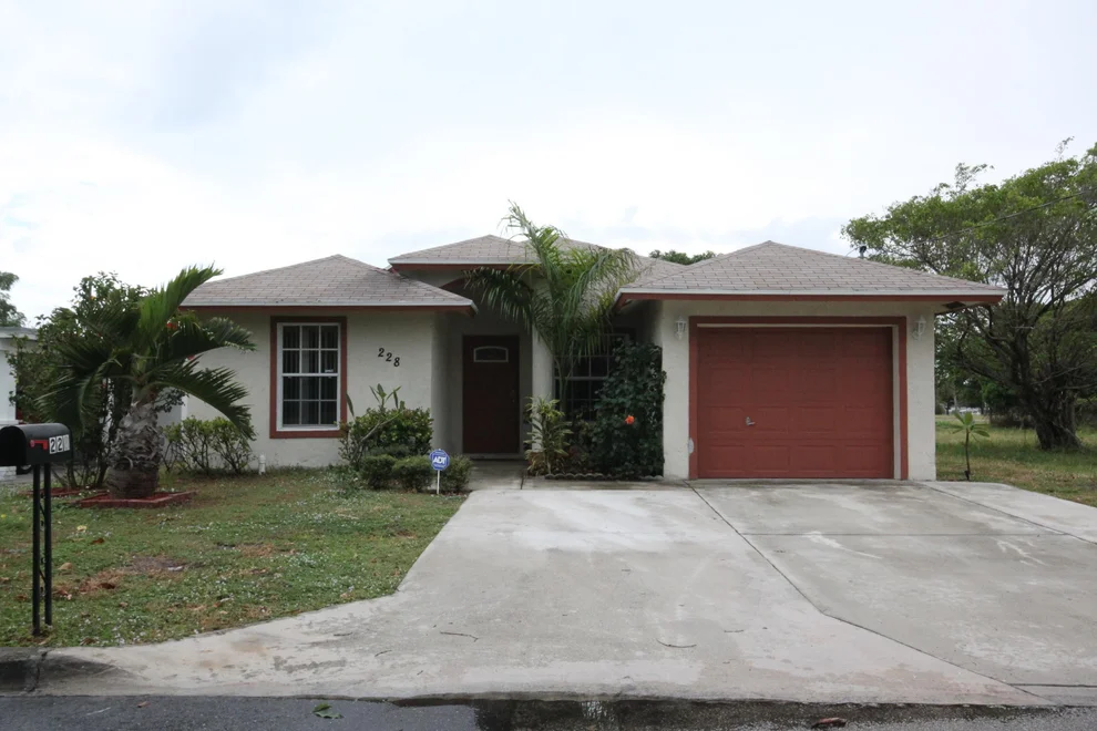 Unit for sale at 228 NE 11th Avenue, Boynton Beach, FL 33435