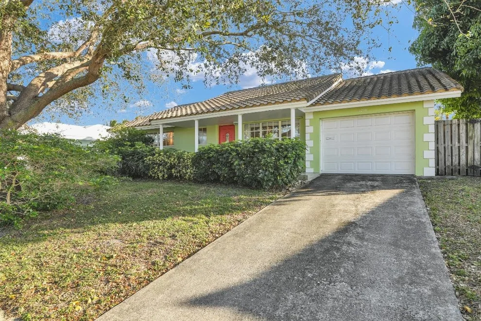 Unit for sale at 1290 SW 8th Street, Boca Raton, FL 33486